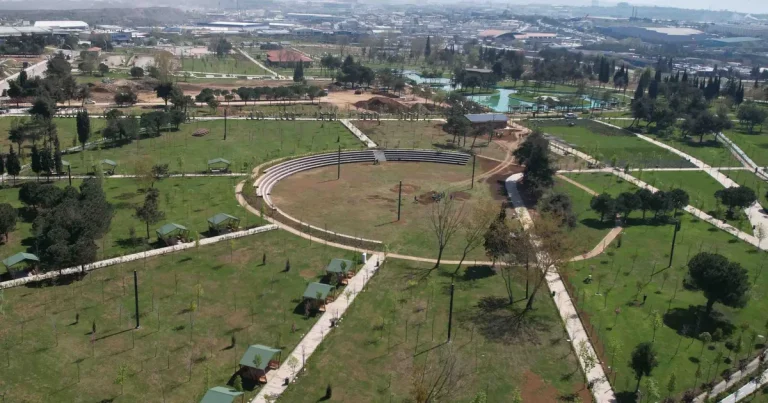 kocaelide-gebze-millet-bahcesi-son-surat-ilerliyor-GCpKJZQ1.webp
