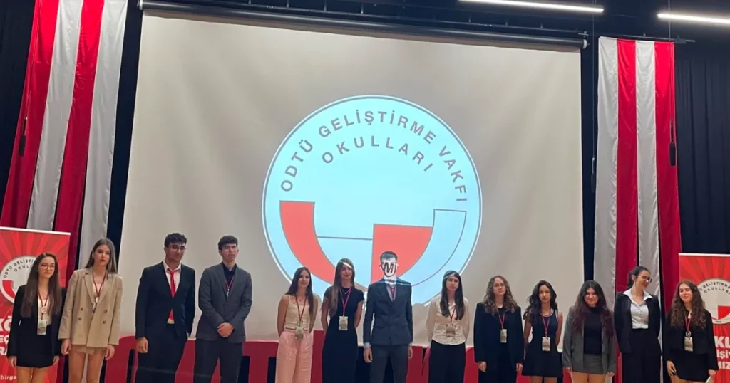 anadolu-mozaigi-izmirde-olustu-CdHwHKsC.webp