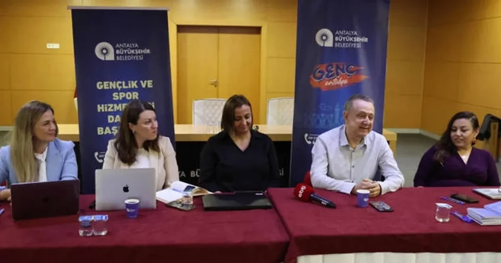 antalya-buyuksehir-genclik-calismalarini-gelistiriyor-ub6tpmLS.webp