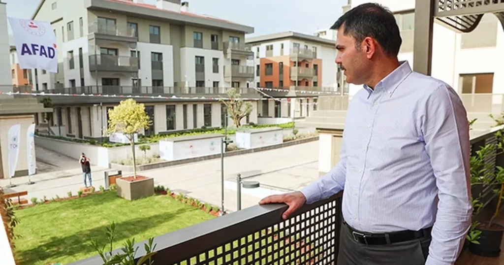 bakan-kurum-250-bininci-konut-haziranda-teslim-edilecek-ZwKfPUQE.webp
