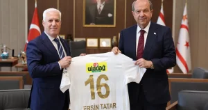 baskan-bozbeyden-kktc-cumhurbaskani-tatara-ziyaret-7SWwRuj7.webp