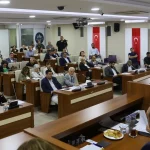 baskan-kinaydan-emek-ve-halk-vurgusu-i4p3lAea.webp