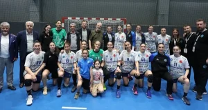 bursa-buyuksehir-belediyespor-rahat-kazandi-zMTRb9Pf.webp