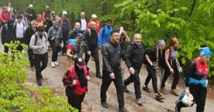 bursa-inegolde-19-mayis-doga-yuruyusu-ile-basladi-P2r7gyyF.webp