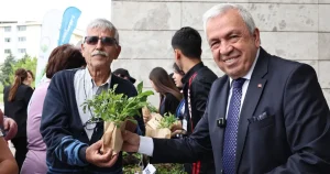 bursa-niluferde-310-bin-fide-vatandaslarla-bulusuyor-Dz3Q7z6K.webp