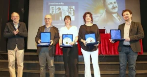 bursada-n-zim-hikmet-siir-odulu-sahibini-buldu-ZQ72dsZI.webp