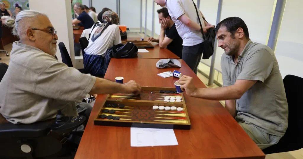 bursada-zarlar-esitlik-icin-atildi-MWMr3DgT.webp