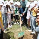 cayirovali-ogrenciler-birlikte-fidan-dikti-xncFZNnZ.webp