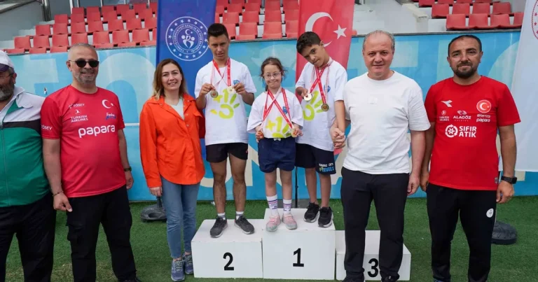 dosd-meram-spor-kulubune-madalya-yagmuru-tJQJr46f.webp