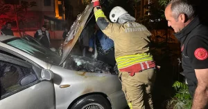 duzcede-otoparkta-otomobil-alev-aldi-O38tufQK.webp