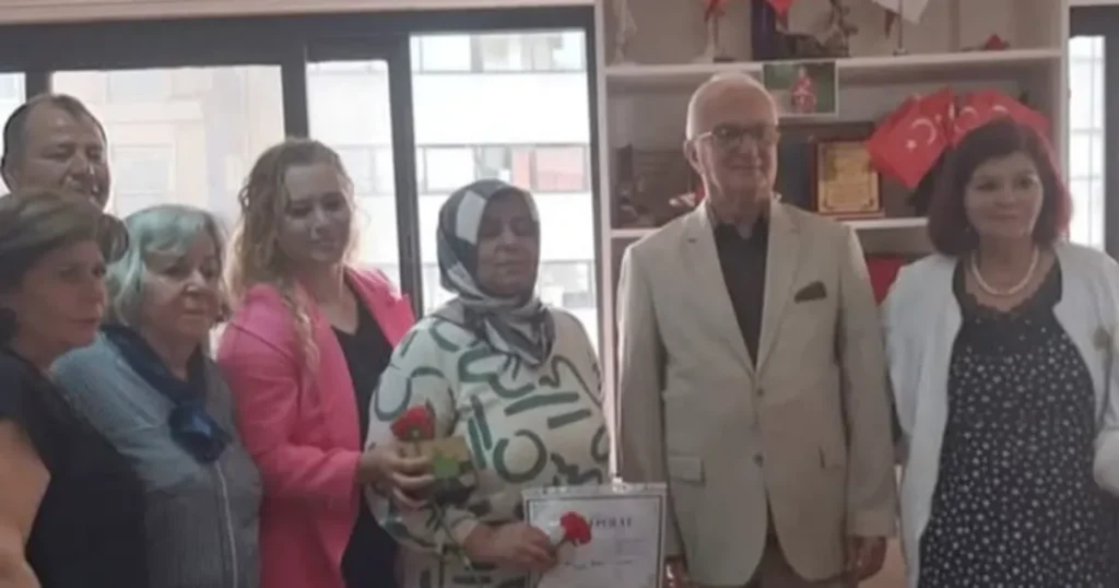 ege-karadenizli-kadinlar-selvi-polati-yilin-annesi-secti-YiR5zx3A.webp