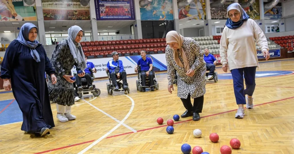 izmir-boccia-takiminin-gorunmez-kahramanlari-fedak-r-anneler-cocuklarin-en-buyuk-destekcisi-IamUiVDK.webp