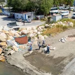 izmir-guzelbahcede-tekneler-icin-cekek-yeri-adWN2aV3.webp