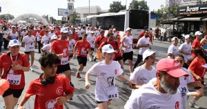 izmir-karabaglarda-19-mayis-coskusu-9Fk37sZN.webp