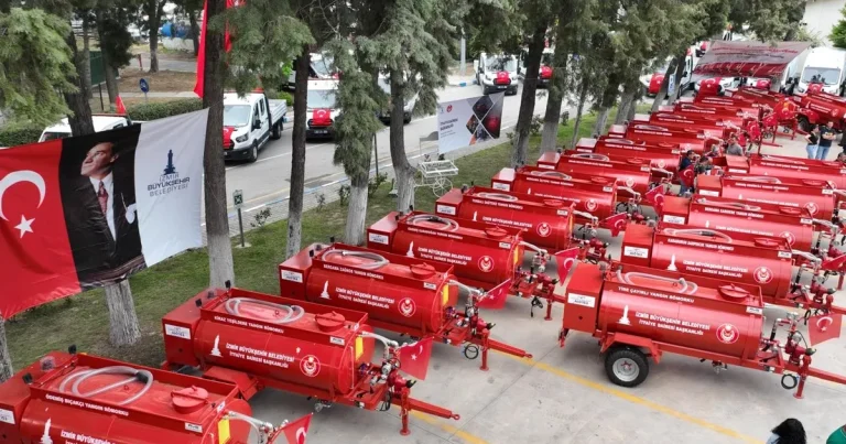 izmirde-afetlere-karsi-guclu-adim-orman-koylerine-125-su-tankeri-QTVD5gZP.webp