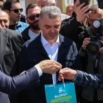 kahverengi-kokarca-kabusuna-karsi-mucize-bulus-eUpFUIAl.webp