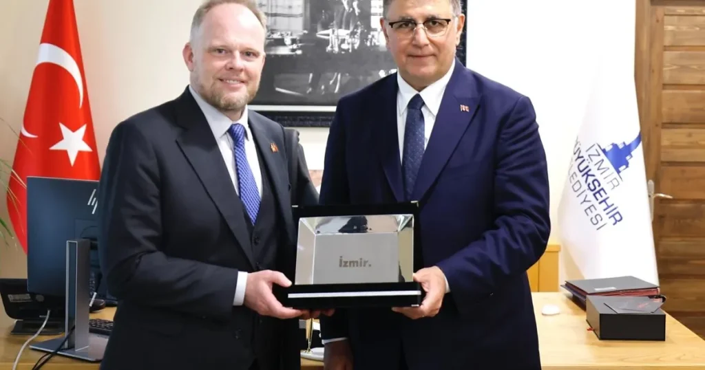 kanada-ve-izmir-arasinda-kulturel-iliskiler-gelisecek-53NRUyEG.webp