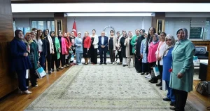 kayseri-buyuksehirden-kadin-muhtarlara-anneler-gunu-toplantisi-4BbZX82s.webp