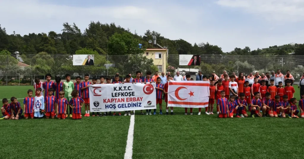kktcli-minikler-antalya-kumlucada-dostluk-macinda-xdve1jcp.webp