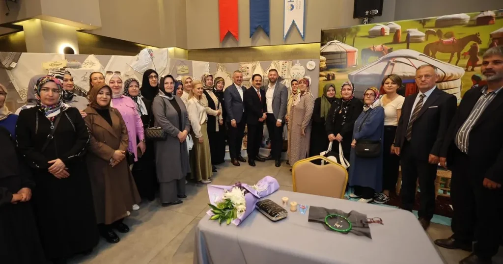 ko-mek-basiskele-ilce-sergisinde-tarim-vurgusu-fPtht6yd.webp