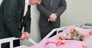 kocaelide-baskan-buyukakin-anneler-gununde-sehit-ailesi-ve-huzurevine-gitti-Epfpgk8y.webp