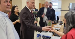 kocaelide-baskan-sezerden-hemsirelere-surpriz-kutlama-HdqW4zT4.webp