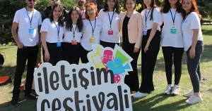 kocaelide-iletisim-ogrencileri-bulusuyor-ewvwXfAL.webp