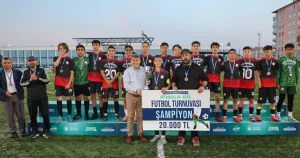 konya-selcukluda-ortaokullarin-futbol-heyecani-dAaDag7Y.webp