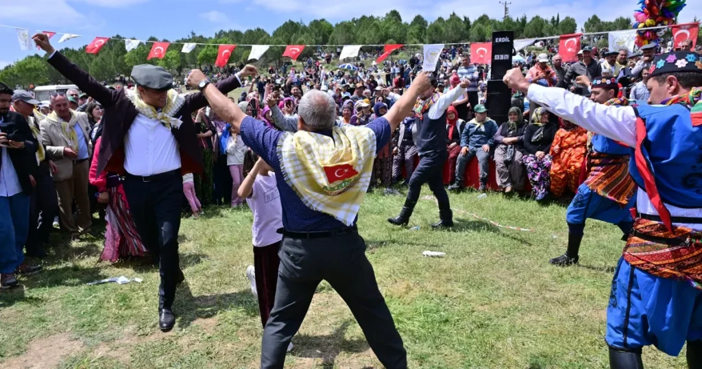 manisa-akhisarda-yoruk-kulturu-yasatildi-41msmTGX.webp