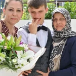 manisada-anneler-gununde-mutlu-eden-destek-uHt6m5AM.webp