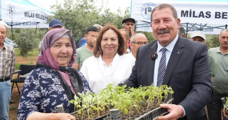 mugla-milasta-300-ureticiye-dagitim-gerceklestirildi-z8qAN4Zu.webp