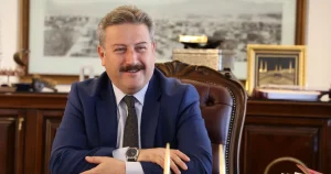 mustafa-palancioglundan-anneler-gunu-mesaji-XFedlwRJ.webp