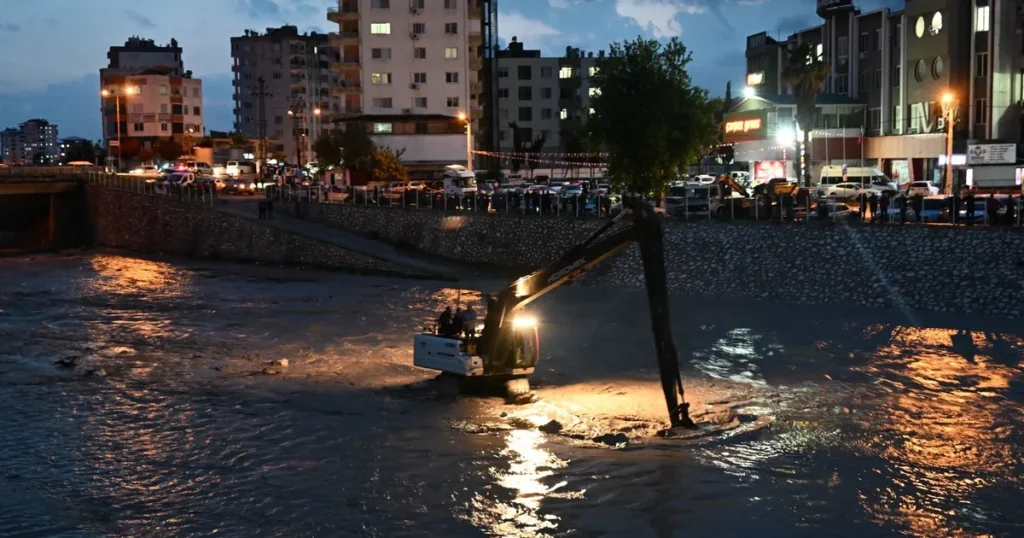 osmaniye-kadirlide-sel-felaketi-bakan-yerlikaya-son-durumu-paylasti-LGESRzlS.webp