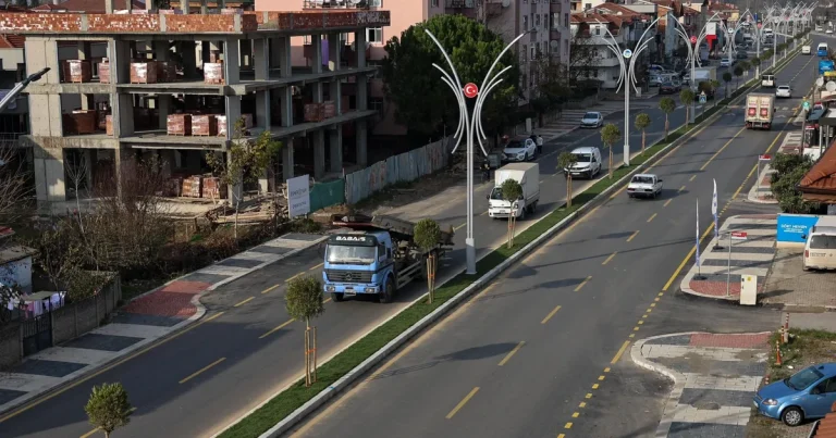 sakarya-buyuksehirden-sehrin-dort-bir-yanina-yesil-dokunus-UjLXDpUR.webp