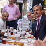 sakarya-uzuncarsida-baskan-alemdar-kunduraci-esnafiyla-bulustu-FQQV1VtX.webp